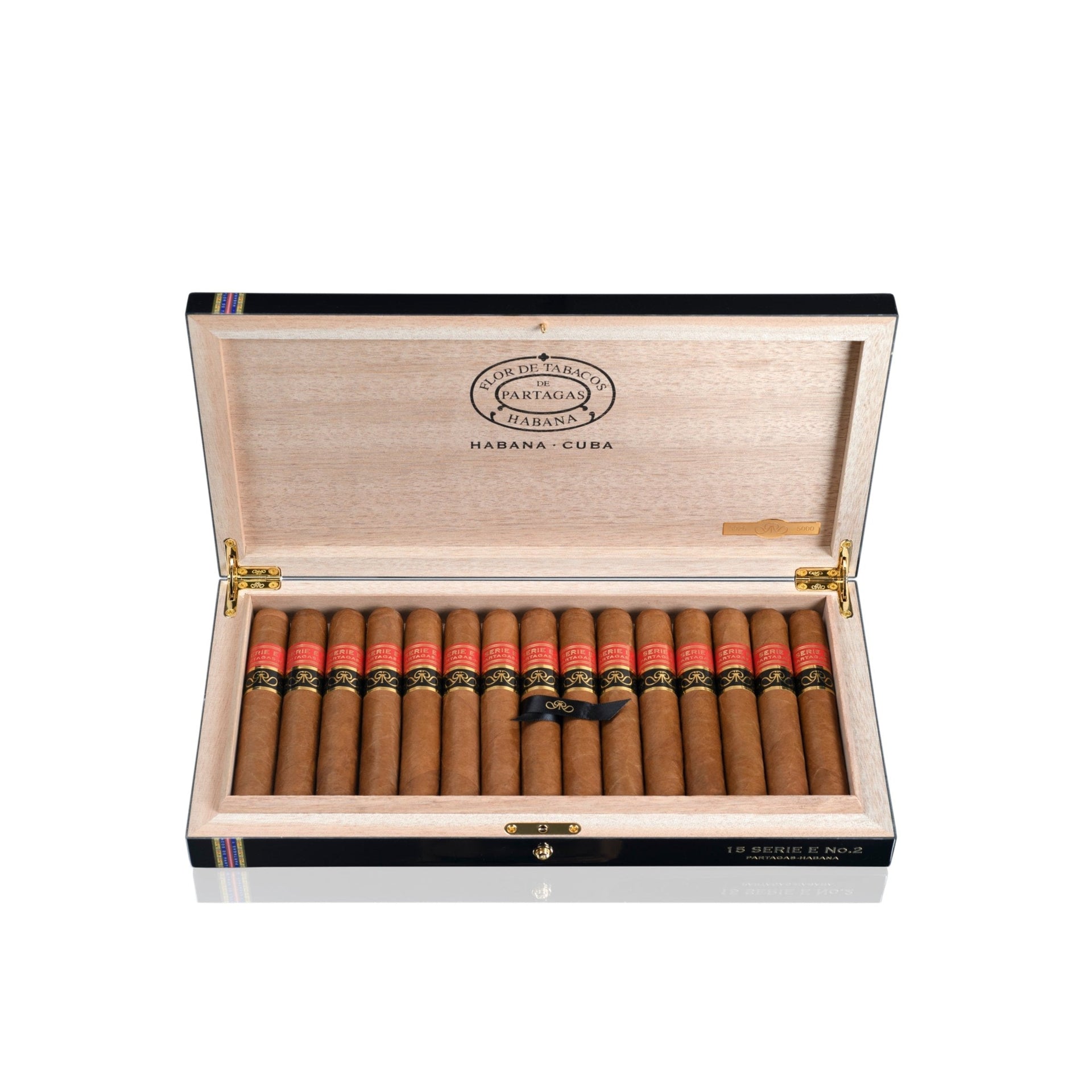 帕特加斯E 级2 号特级珍藏– Villars Cigar VIU, image size:1920x1920