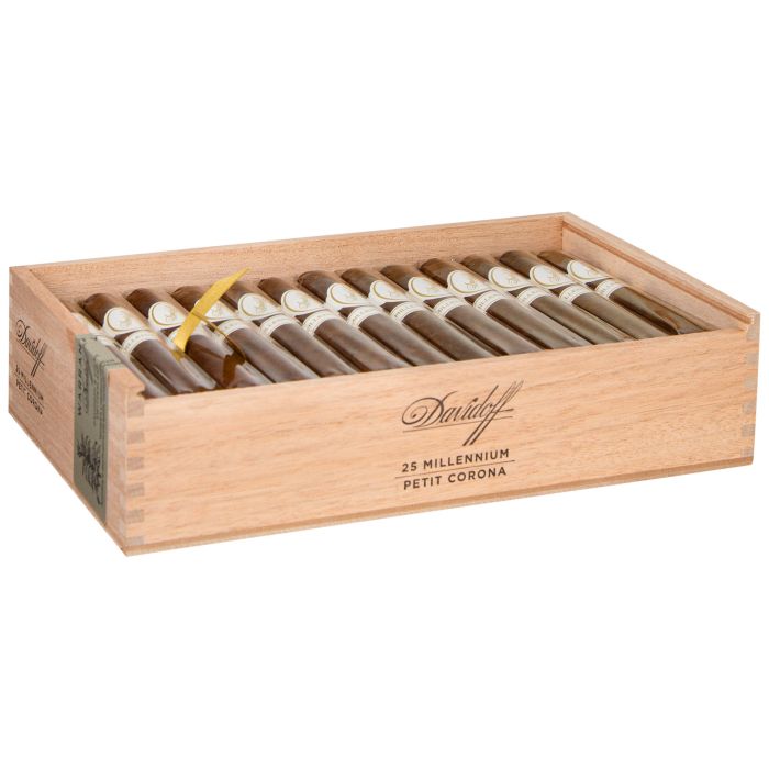 Davidoff Millennium Petit Corona